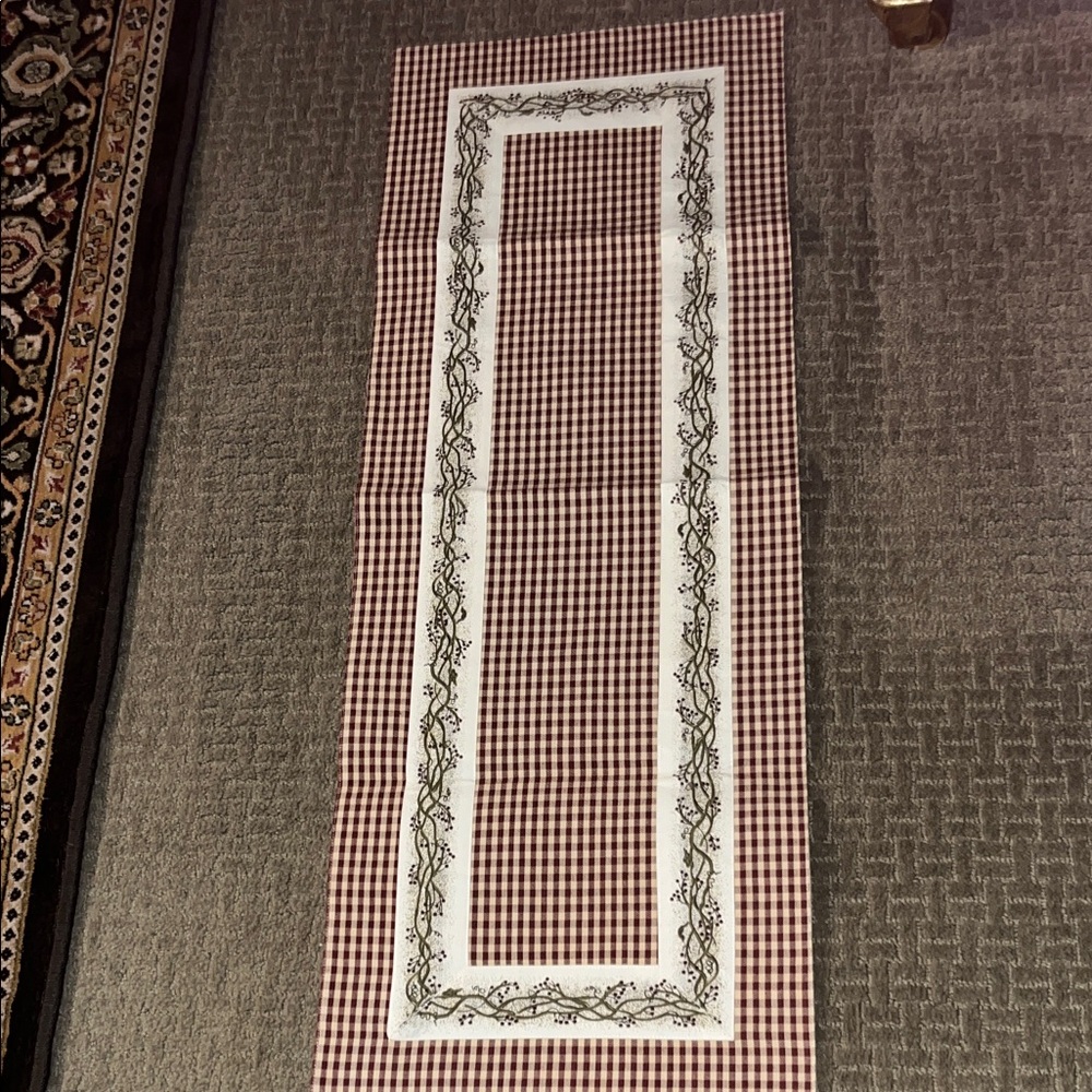 3/$25 Elegant Checkered Table Runner